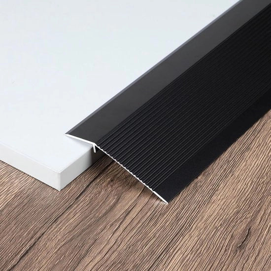 Alloggiamento per pavimento in alluminio da 0,9 m - Transizione senza giunzioni tra pavimenti