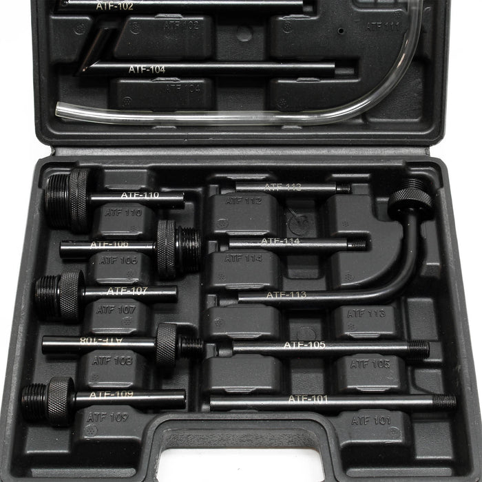 Riempitore d’olio di 7 litri con pompa ad azionamento manuale e 15 adattatori per veicoli diversi