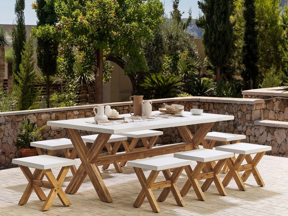 Set da esterno con tavolo in fibra di cemento grigio e 8 sgabelli stile moderno industriale