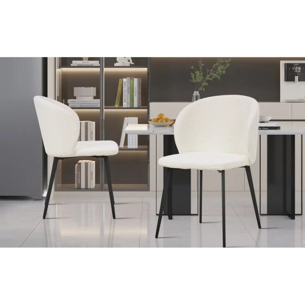 Sedia TOLO Tessuto Bouclé Bianco, dimensioni H80 x L51 x P55, ideale per la tua cucina o sala da pranzo.