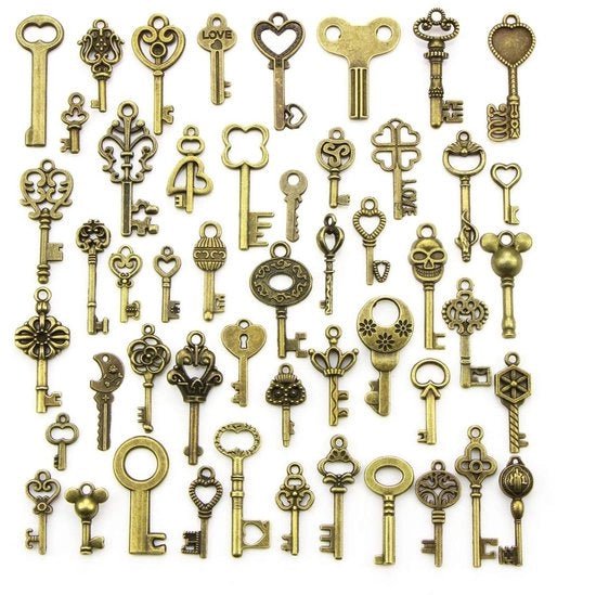 Set di 50 Chiavi da Parete in Bronzo Antico - Chiavi da Parete Artigianali - Decorazioni per la Casa - Materiale Ecologico