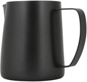 Sommelier per Latte - Bicchiere per Latte da 700 ML - Caffettiera in Acciaio Inossidabile - Tappo Spesso - Bicchiere per Latte Artistico - Progettazione Senza Gocce - Ideale per Baristi e Per la Preparazione in Casa