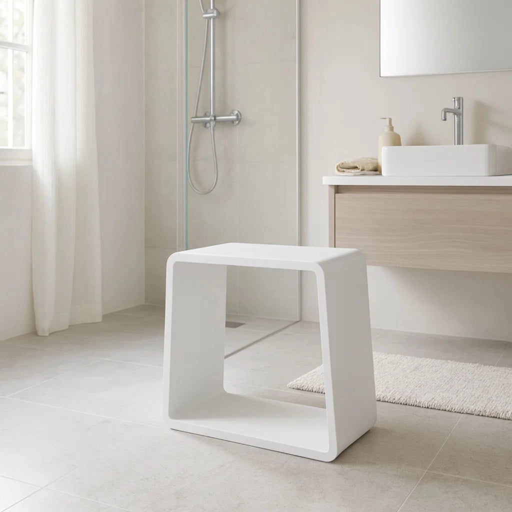 Sgabello da bagno silk in artificial stone bianco opaco matt ogomondo *** confezione 1