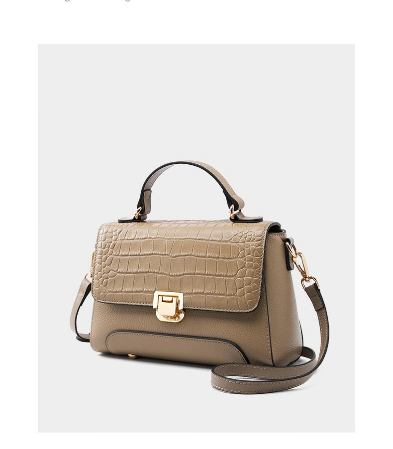 Borsa a tracolla da donna in vera pelle, colore bronzo.