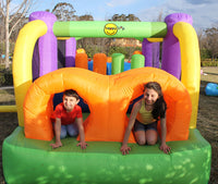 Castello Gonfiabile per Bambini Percorso a Ostacoli con Scivolo Doppio 560x255x190 cm Portata Massima 180 kg