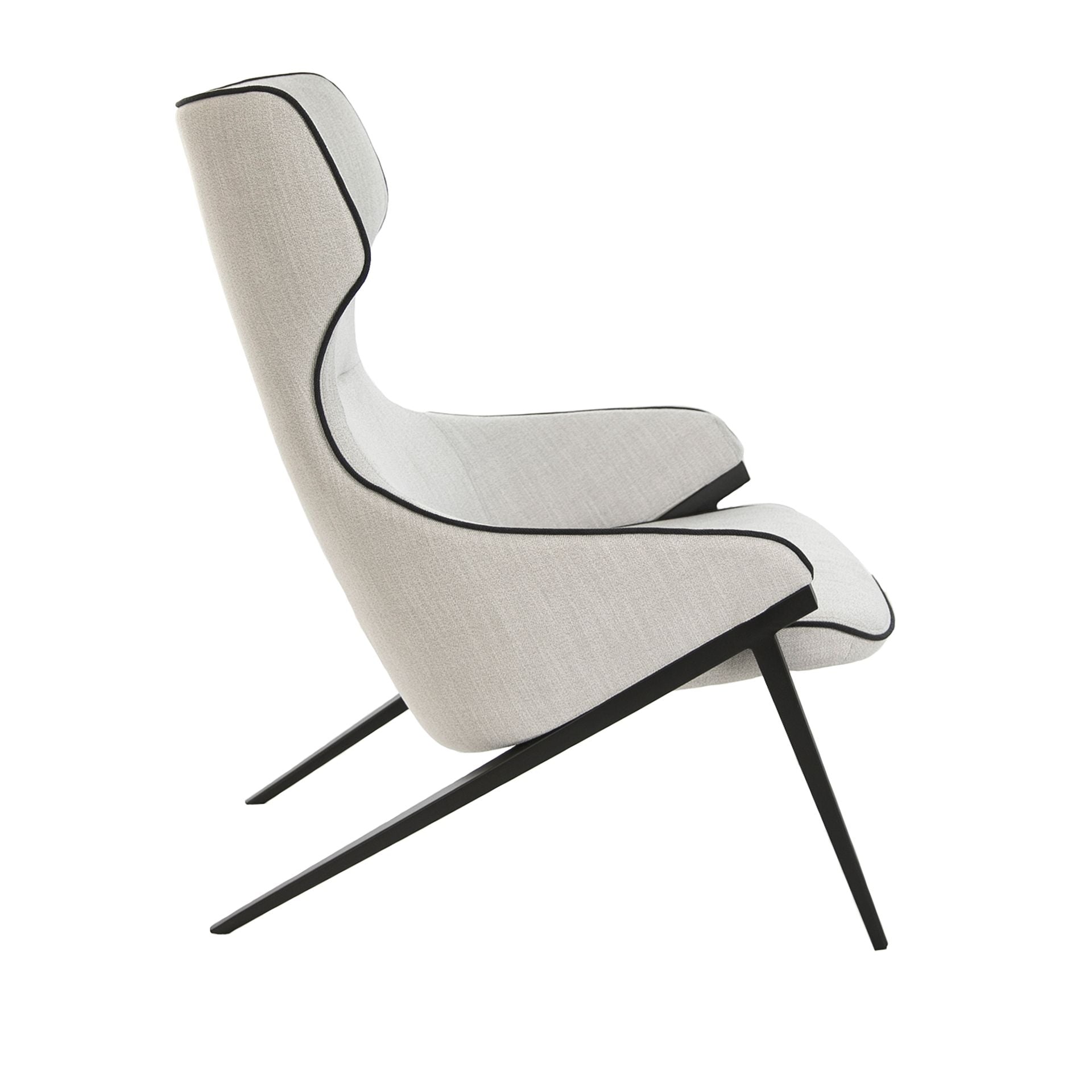 Poltrona in tessuto grigio