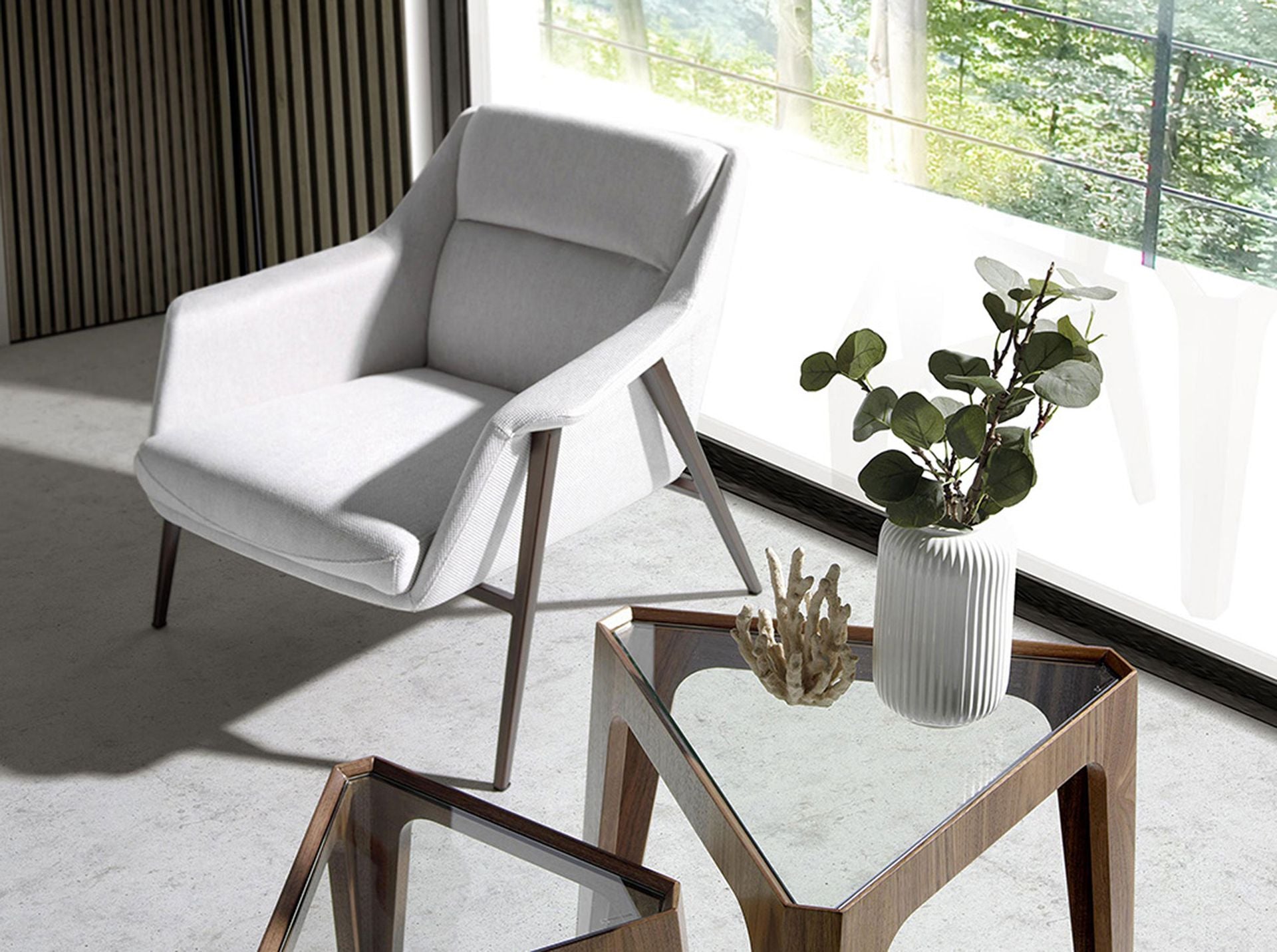 Poltrona in tessuto bianco