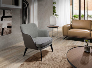 Poltrona in tessuto bianco e nero ed ecopelle marrone cioccolato