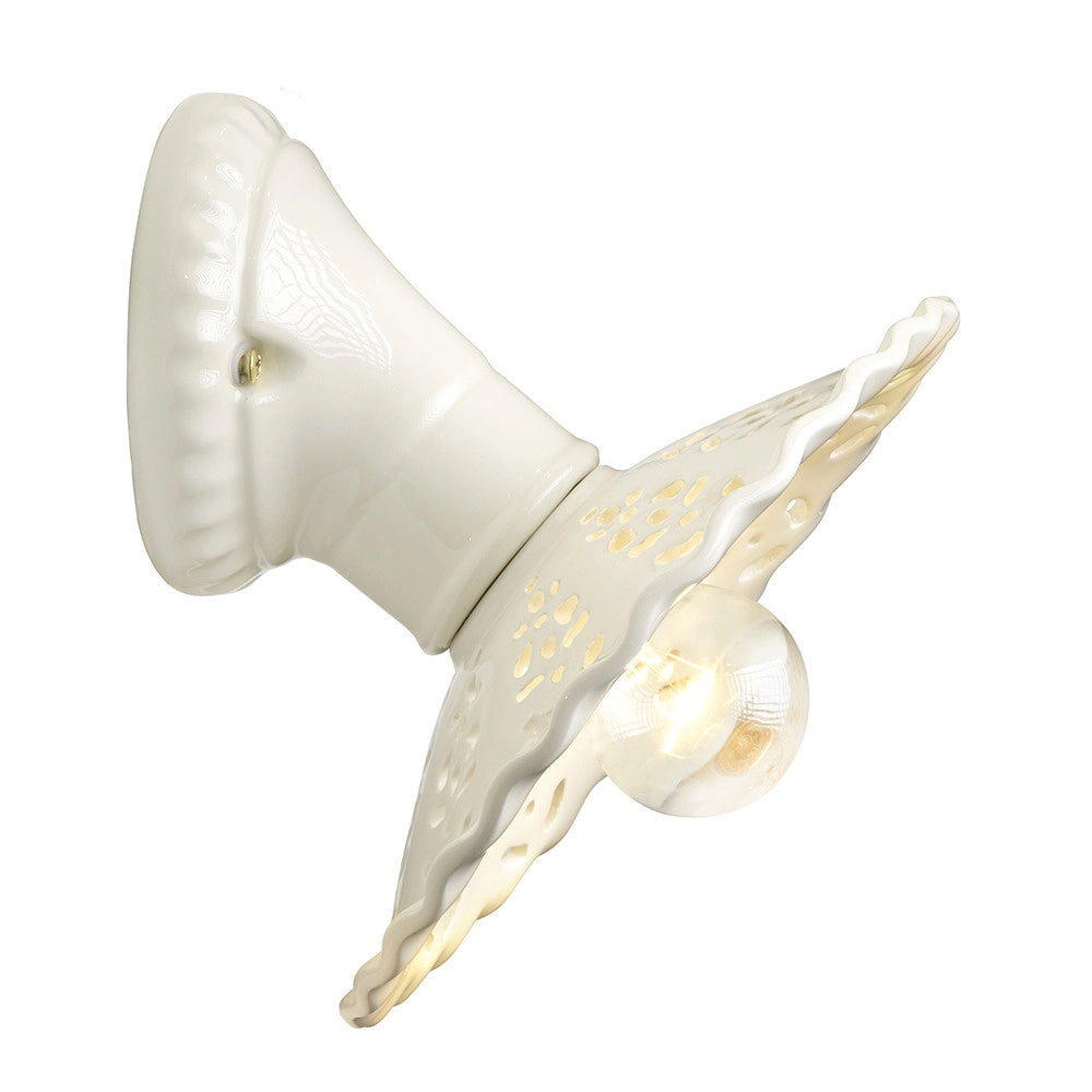 MERLETTO Applique da Parete in Ceramica Traforata Ø21 con Base Obliqua