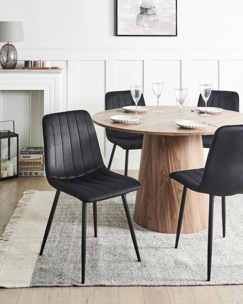 Set di 4 sedie da pranzo in velluto nero Gambe in ferro stile moderno