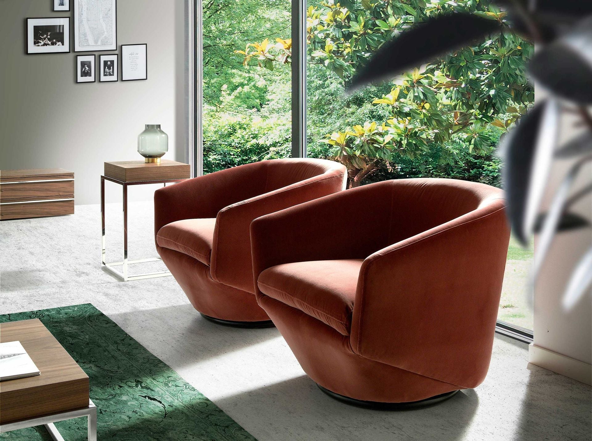 Poltrona girevole in velluto pesca