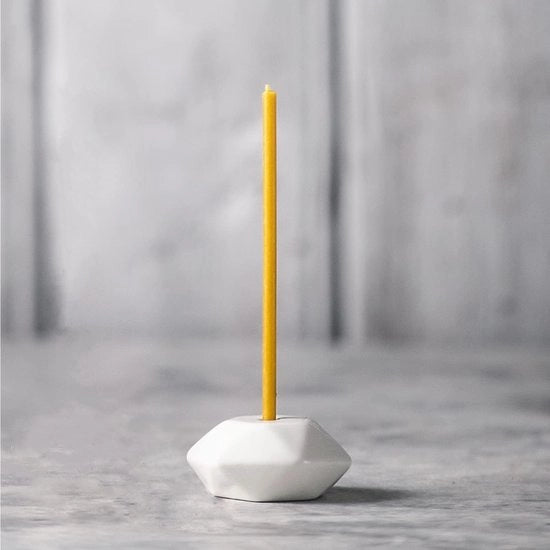 Sostegno per candele a punta per candele sottili – Sostegno per candele in ceramica artigianale – Sostegno per candele a punta robusto – Sostegno per candele per candele sottili – Decorazione per la sala da pranzo in ceramica di Danilovo (Bianco)