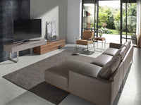 Poltrona in ecopelle visone