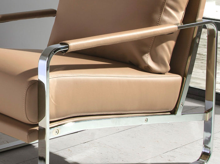 Poltrona in ecopelle visone