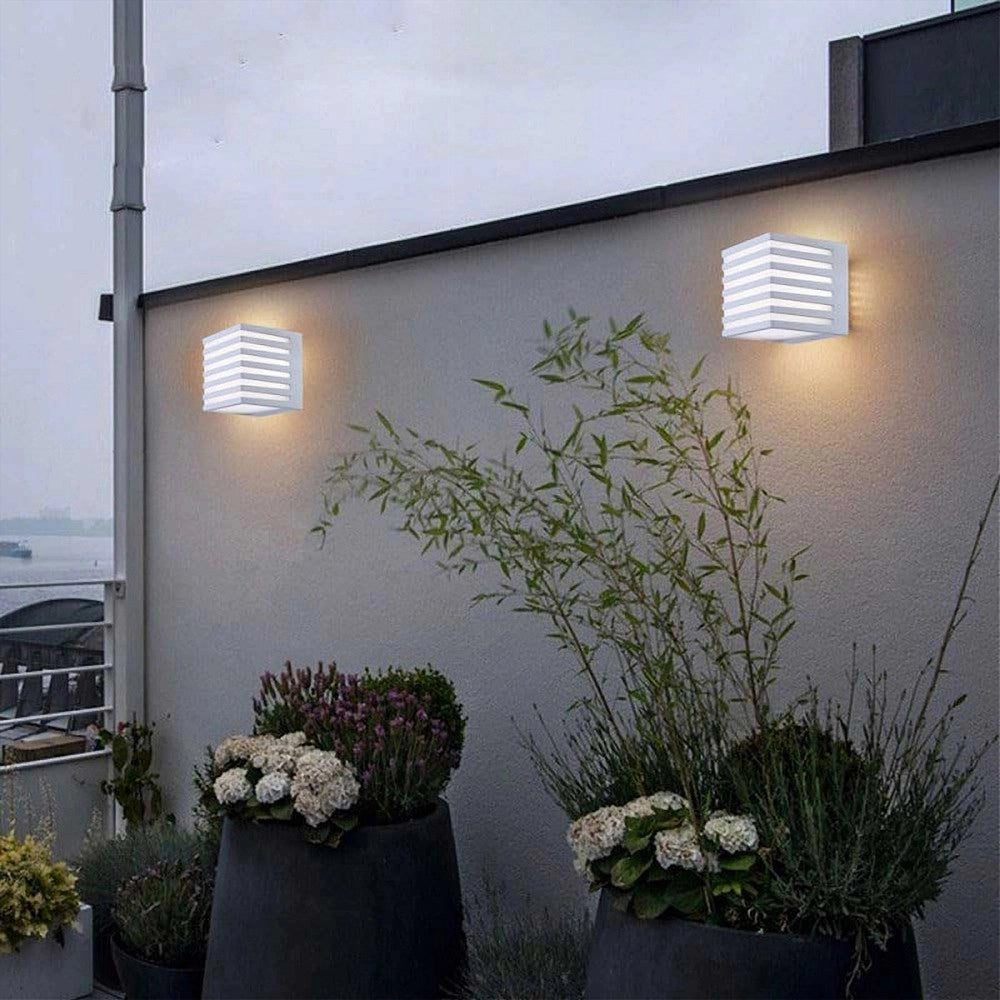 Trade Shop - Applique Muro Esterno Led 10w Lampada Decorativa Strisce Cubo Bianco Ip54 B110-b - -bianco Caldo      -