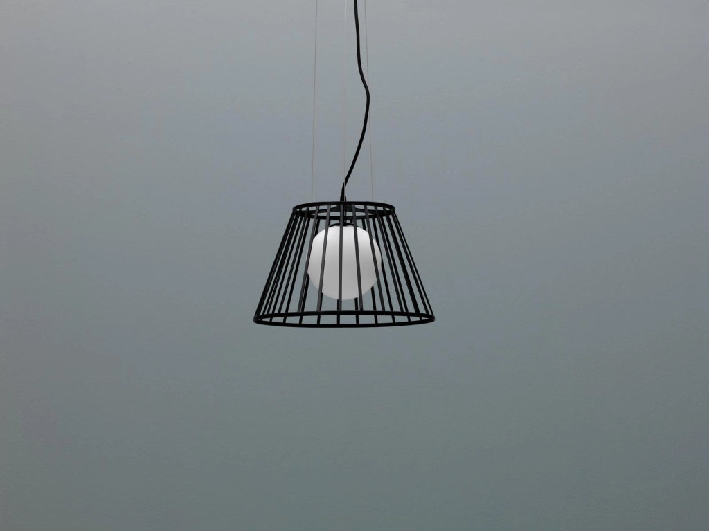 Lampada a sospensione Cage in metallo verniciato nero, design moderno con cavo regolabile, attacco E27 max 60W per illuminazione interni - Cage