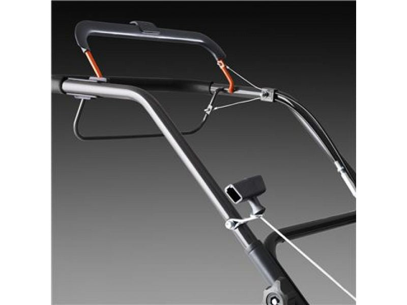 Tagliaerba a scoppio semovente Husqvarna LC140SP motore 123cc 2.6Hp taglio 40cm