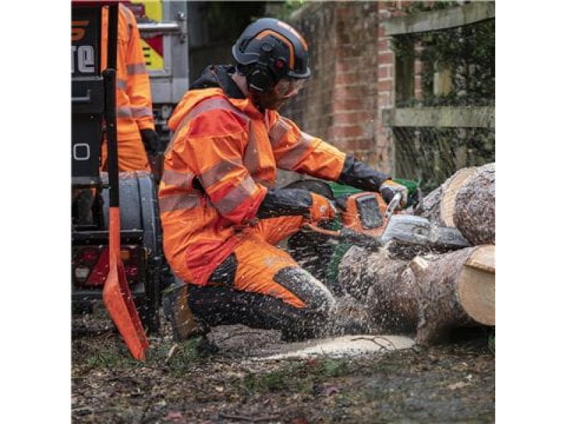 Motosega Husqvarna 540i XP 35cm senza batteria 36V Li-Ion motore brushless 2.9kg