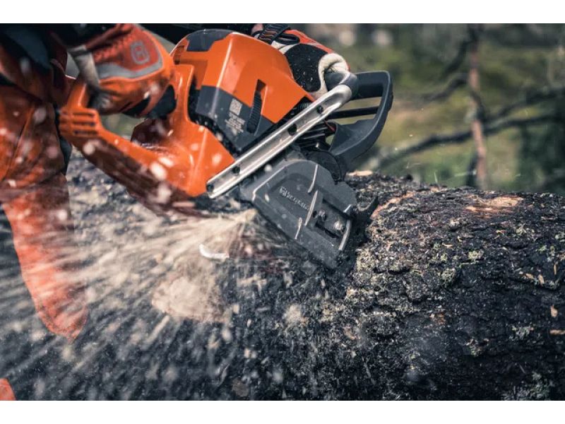 Motosega Husqvarna 592XP professionale forestale a scoppio X-Torq 92.7cc 7.5Hp