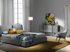 Poltrona in tessuto grigio