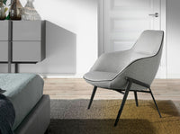 Poltrona in tessuto grigio