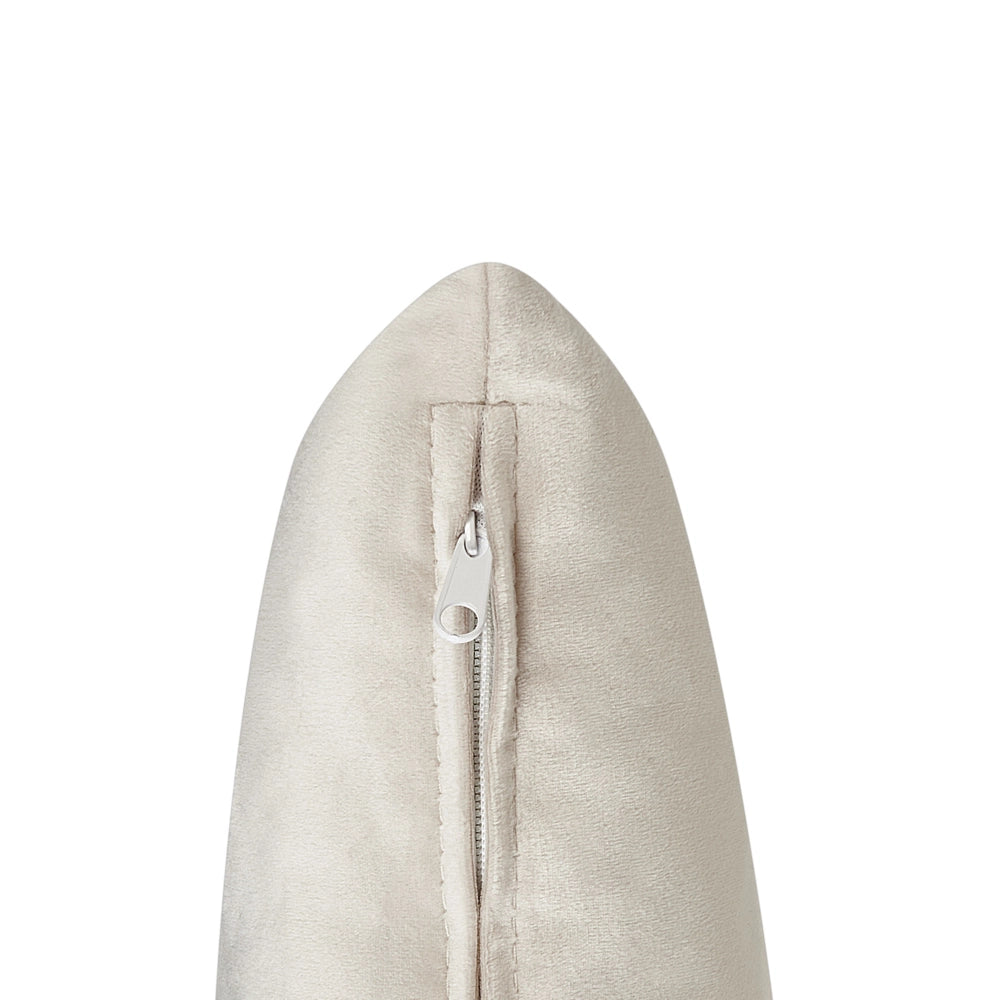 Chaise longue in velluto beige chiaro imbottito con rivestimento a destra e cuscino in stile retrò tradizionale