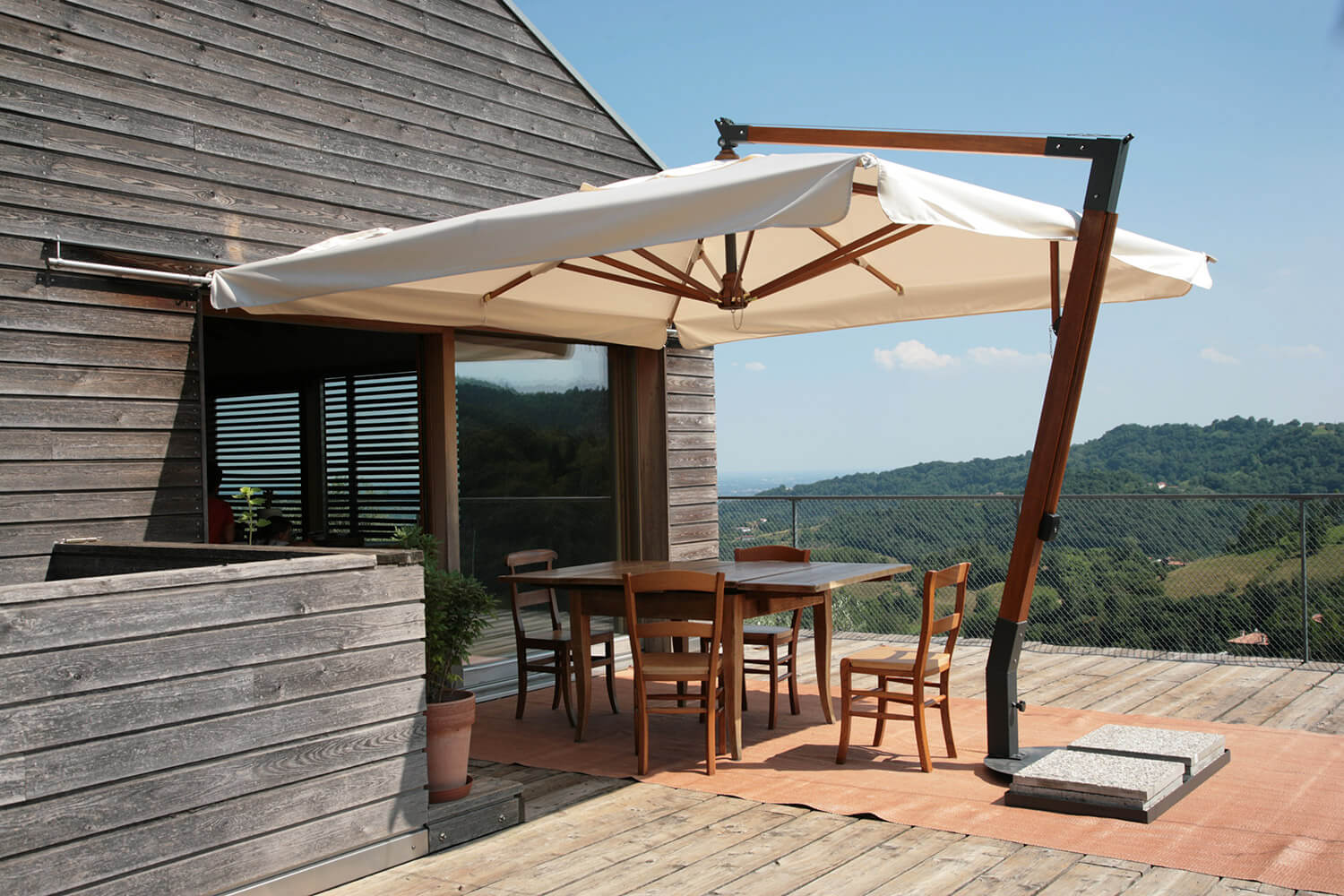 Ombrellone da Giardino Decentrato 3x3m in Legno Telo in Acrilico con Balza Danieli San Francisco Ecrù