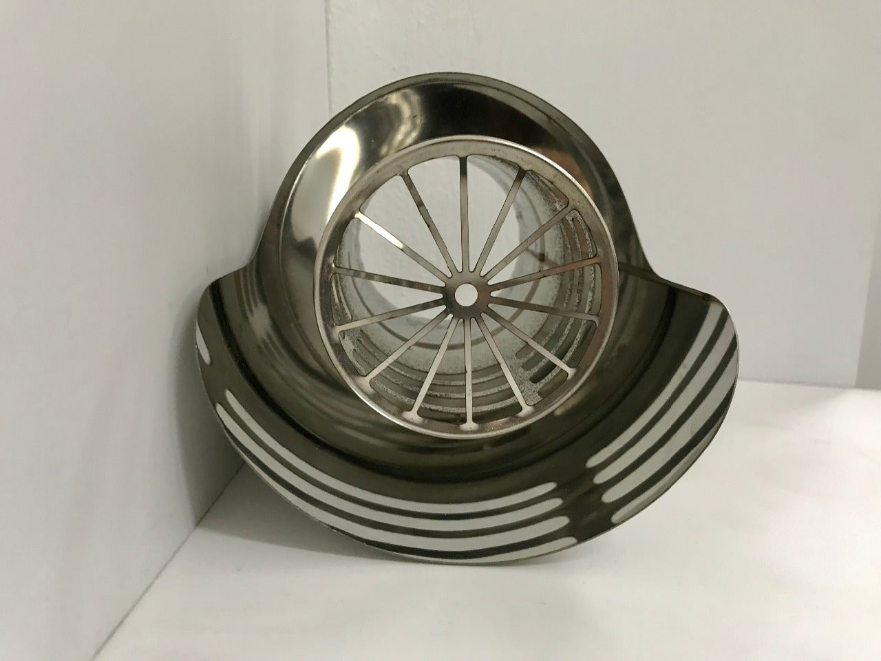 Cappello terminale orizzontale a griglia acciaio inox 100