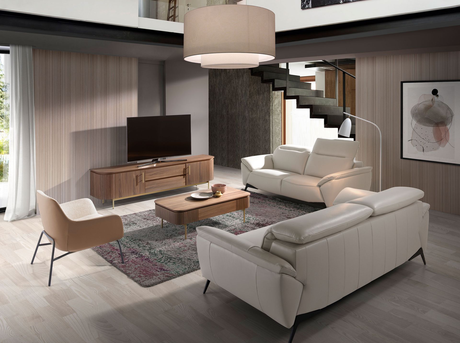 Poltrona in tessuto crema ed ecopelle marrone