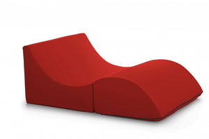 Letto pieghevole Amorina, Pouf trasformabile in letto matrimoniale, 100% Made in Italy, Pouf trasformabile in una chaise longue in ecopelle, cm 100x200h70, Rosso