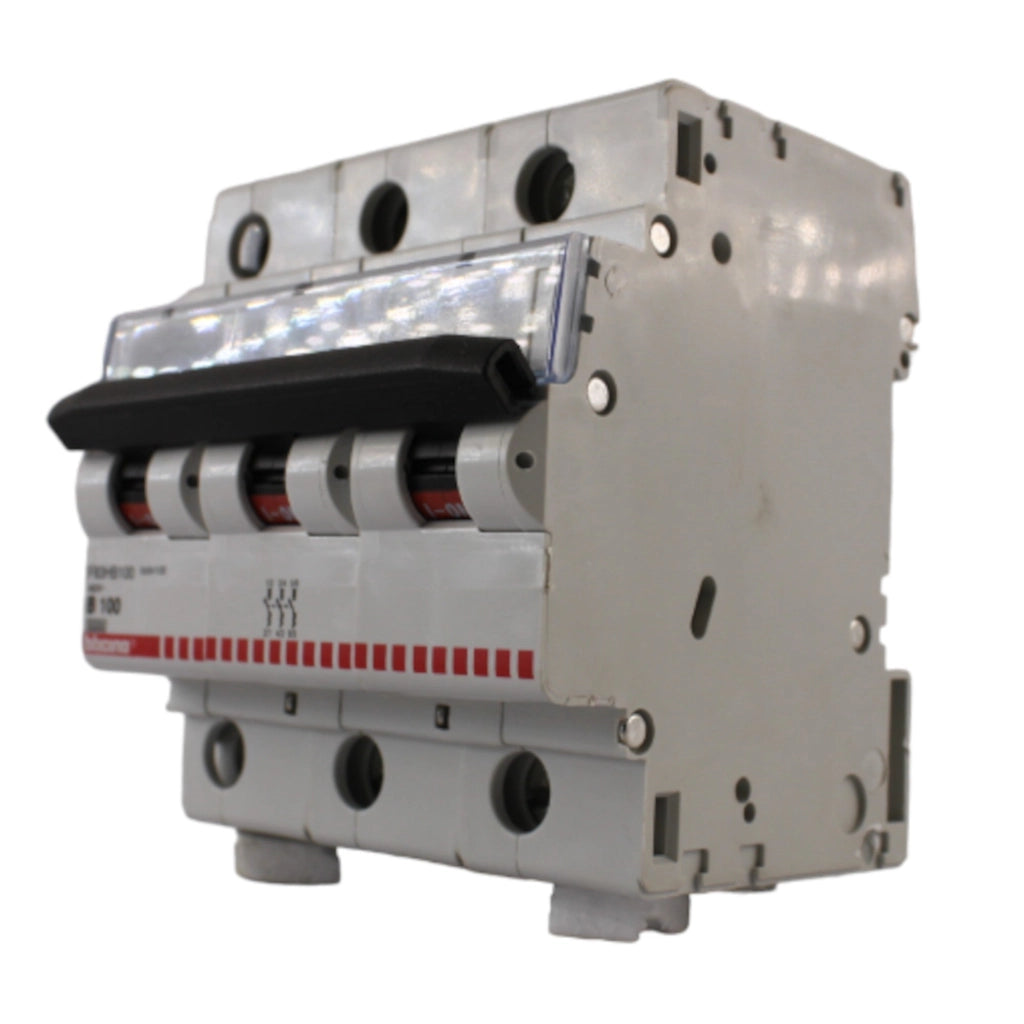 Interruttore magnetotermico 3 poli 3 moduli 100A Bticino