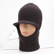 Cappello di lana per protezione e calore per signori anziani in inverno.
