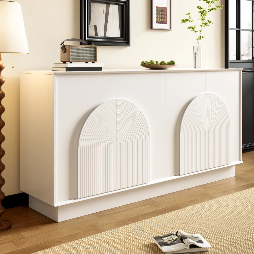 Credenza moderna bianca a 4 ante con pannelli curvi e ampio spazio per organizzare la casa