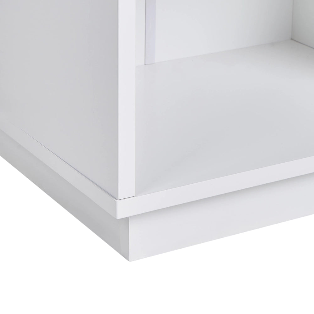 Set di 2 comodini in MDF bianco con 1 cassetto con frontale scanalato e 1 ripiano maniglia dorata design moderno per camera da letto