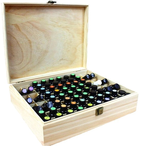 Organizzatore per Aromaterapia in Legno - 56 Bottiglie & 12 Palle a Rulli - Cassa per Olii Essenziali - Contenitore per Profumi - Risparmiatore di Spazio - Finitura Naturale - Scatola per Olii Essenziali
