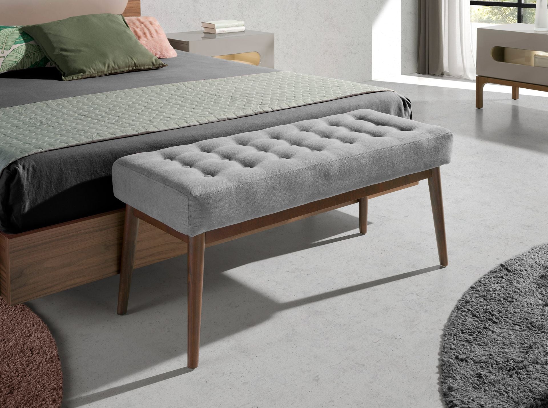 Sgabello in tessuto grigio scuro