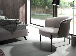 Poltrona in tessuto grigio e similpelle grigio scuro