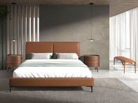 Sgabello in ecopelle marrone