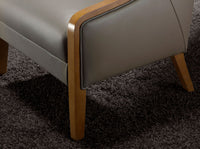 Poltrona in pelle grigia