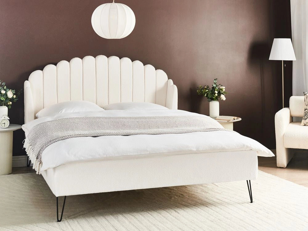 Letto matrimoniale con rete in tessuto bouclè bianco sporco 160 x 200 cm gambe in metallo testata retro capitonné
