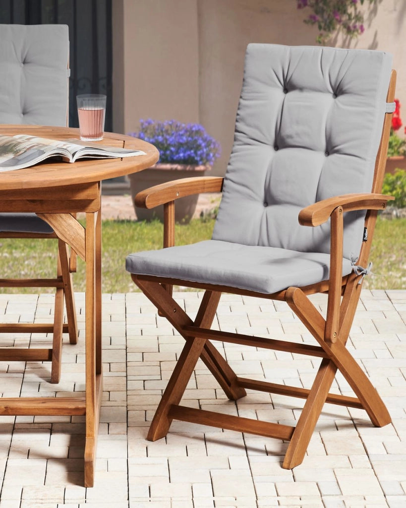 Set di 2 sedie da pranzo da giardino in legno con cuscini telaio in legno di acacia pieghevole design rustico grigio chiaro