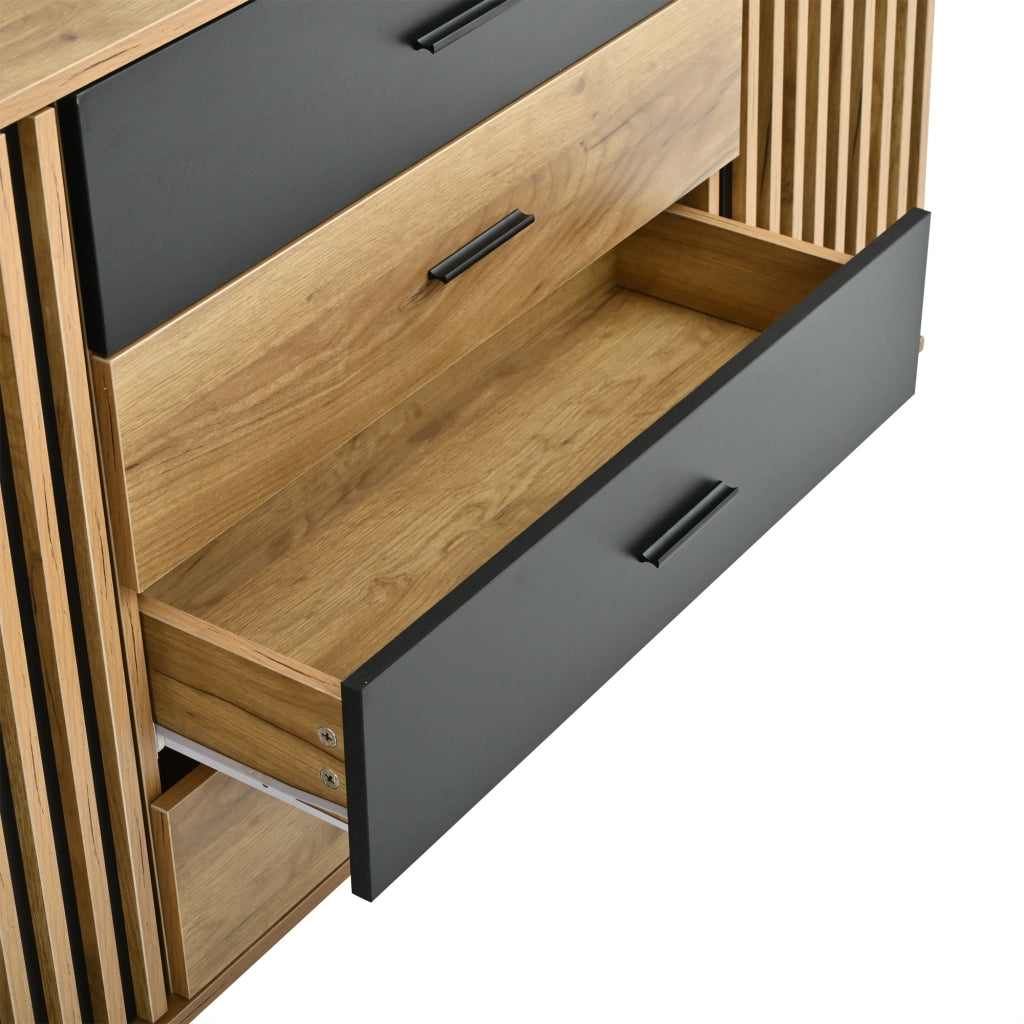 Credenza 140x35x70 cm con 4 cassetti e ripiani regolabili in MDF nero e naturale