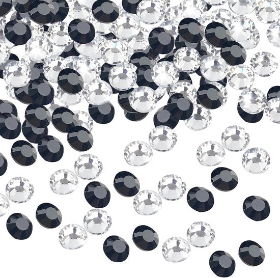 Kit di Adesivi per Strass - 5760 Stuks SS5/SS6 Adesivi Hotfix Neri e Argentati per Abbigliamento, Artigianato e Nail Art - Lato Piano per Album di Adesivi