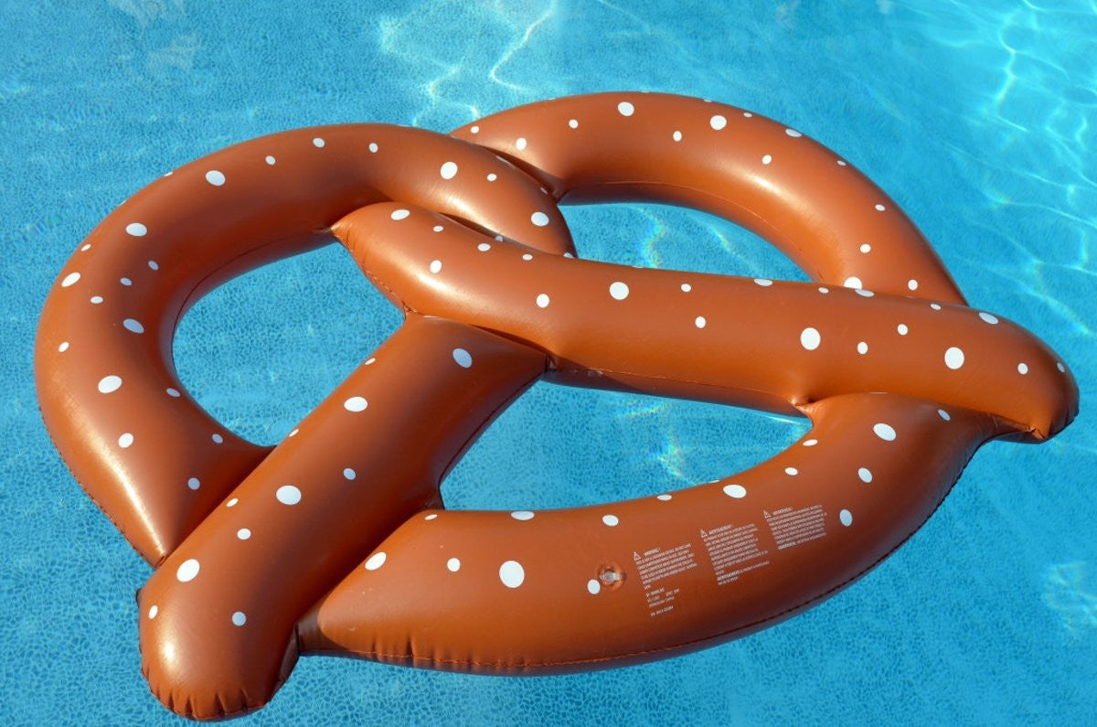 Materassino Gonfiabile Gigante Ø140 cm a forma di Pretzel
