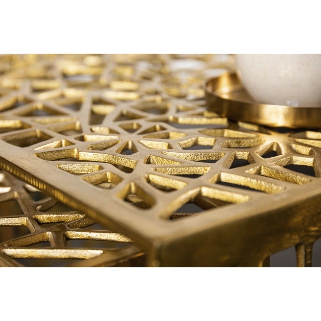 Tavolini bassi nidificati METRIX dorati – Tavolini bassi design in alluminio con motivi geometrici