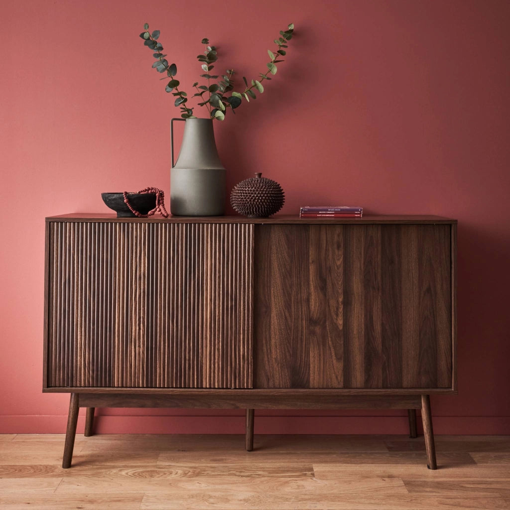 Credenza scandinava a 2 ante effetto legno, 150cm, marrone scuro