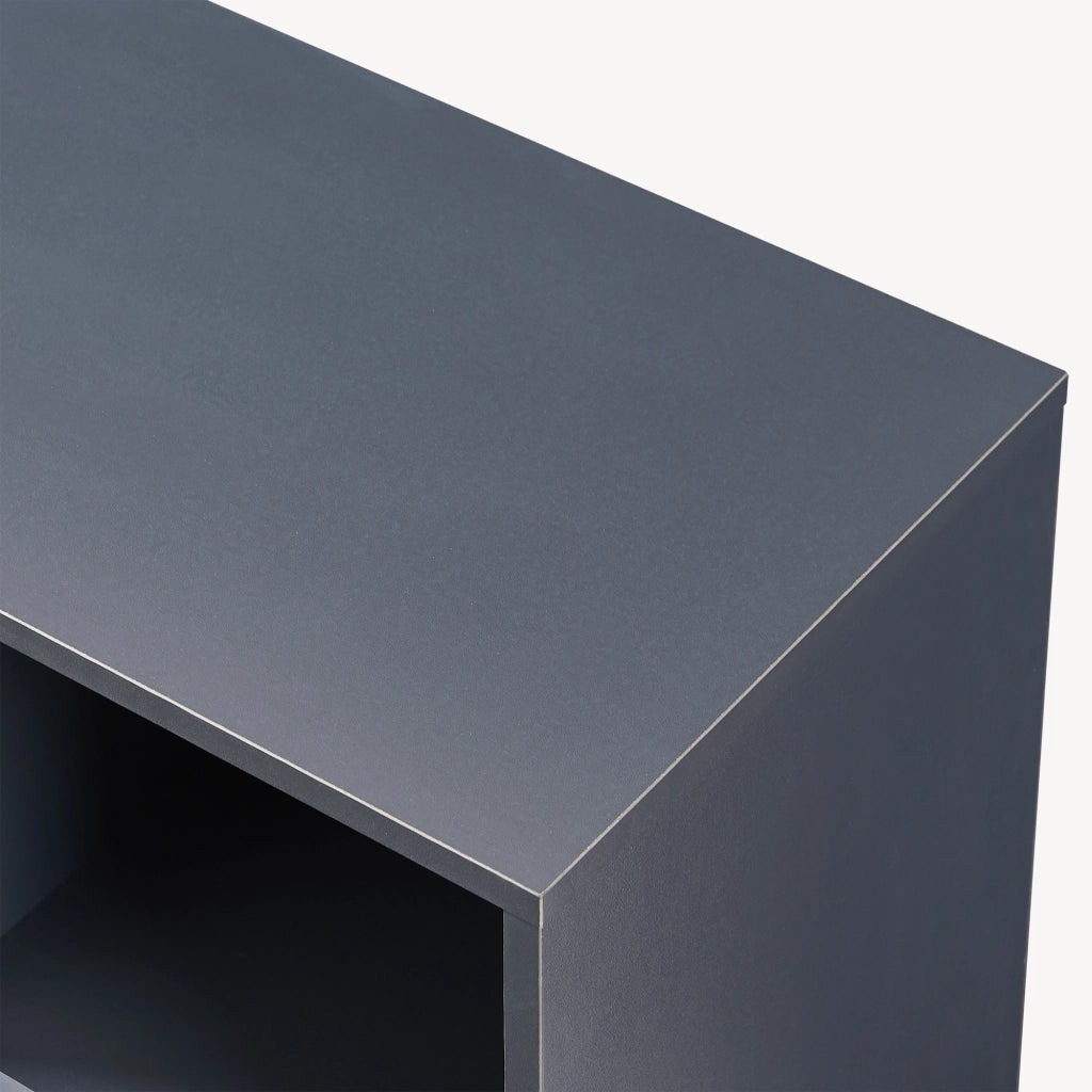 Armadio Comò Alto Bopibobro a 2 Ante Credenza con 2 Ripiani Aperti e 4 Vani Chiusi 86 x 64 x 36 cm - Grigio Scuro [en.casa]