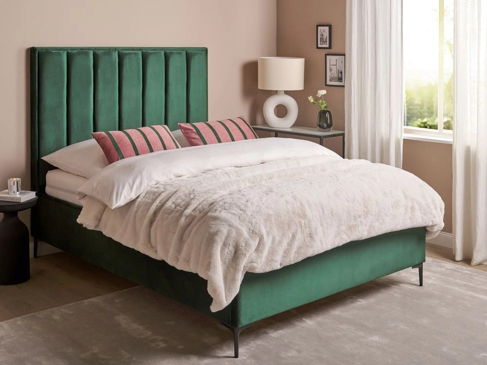 Letto Matrimoniale con Contenitore in Velluto verde scuro 140 x 200 cm con poggiatesta imbottita ottomana gambe in metallo Nero