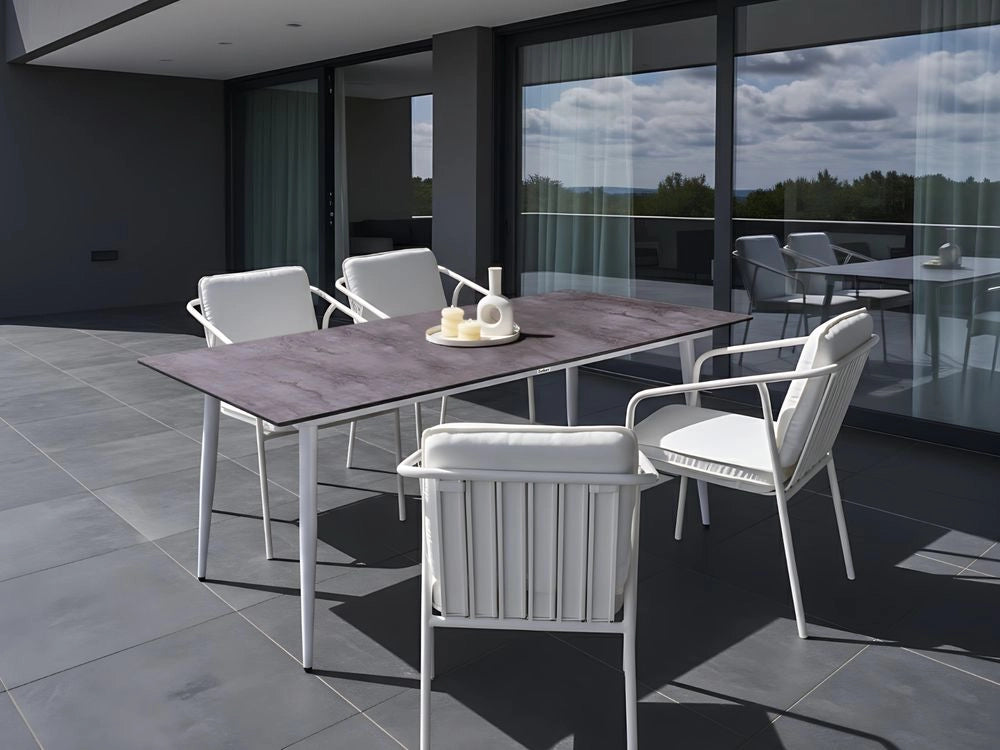 Tavolo da giardino con piano in HPL grigio e struttura in alluminio bianco resistente ai raggi UV all'acqua per esterni, in stile moderno