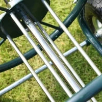 Carrello avvolgitubo d'irrigazione in metallo con impugnatura antiscivolo e Cestino Portaoggetti, Verde